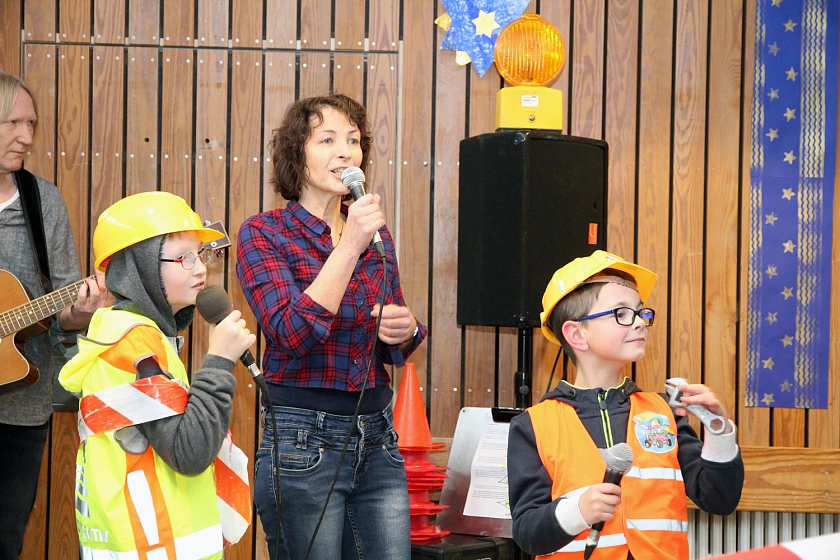 Foto der Schülerband während der Schulfeier