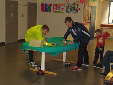 Tischfußball mit Schalter und Fön